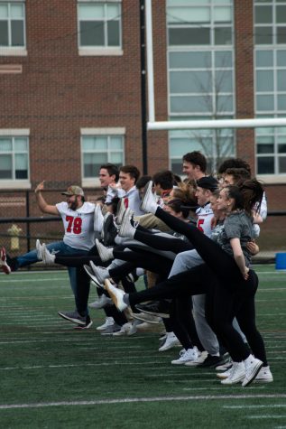 Hingham High School Students Are Thankful for School Spirit