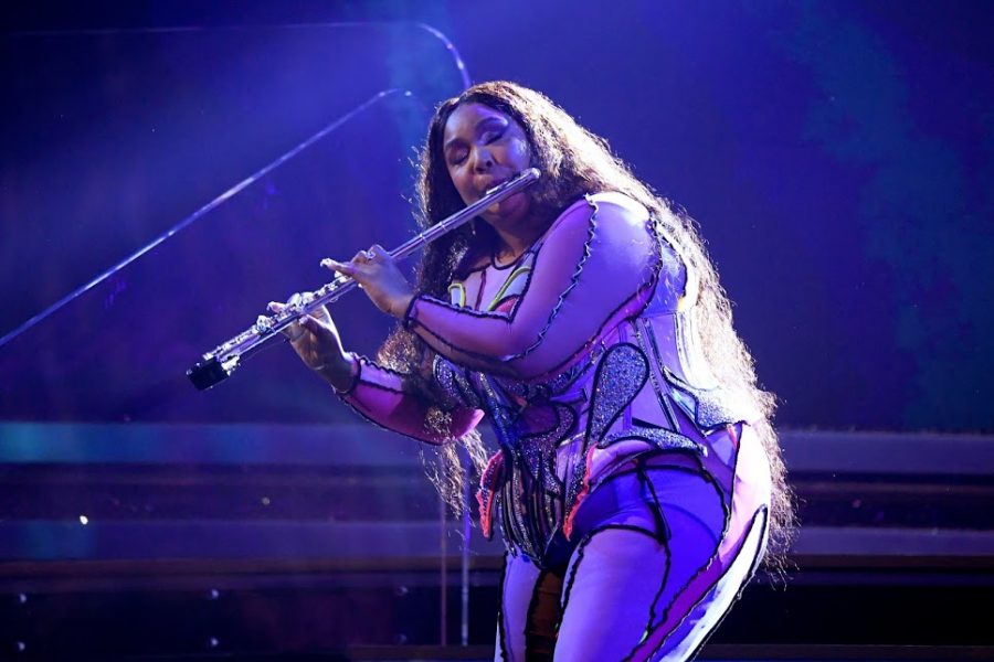 Lizzo punctuated her performance of Cuz I Love You with the iconic flute solo she has become known for.