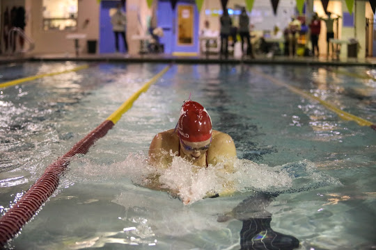 Senior Captain Cate Macdonald defined herself as the teams top Breastroker through the past 4 years on the team, leading the team as both a Senior and Junior captain. Macdonald will be studying at the University Of Vermont next year.