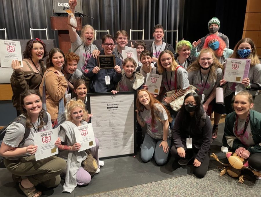 Hingham High Drama Club won the preliminary round at the Massachusetts Educational Theater Guild Competition last weekend. 