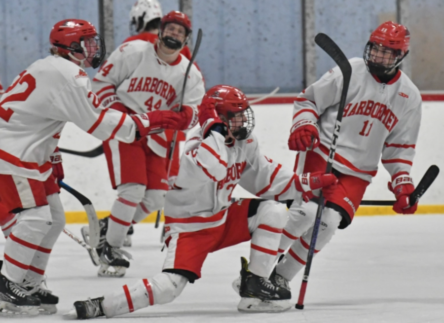 Hingham+celebrates+its+first+goal+of+the+night+versus+Catholic+Memorial+during+a+3-1