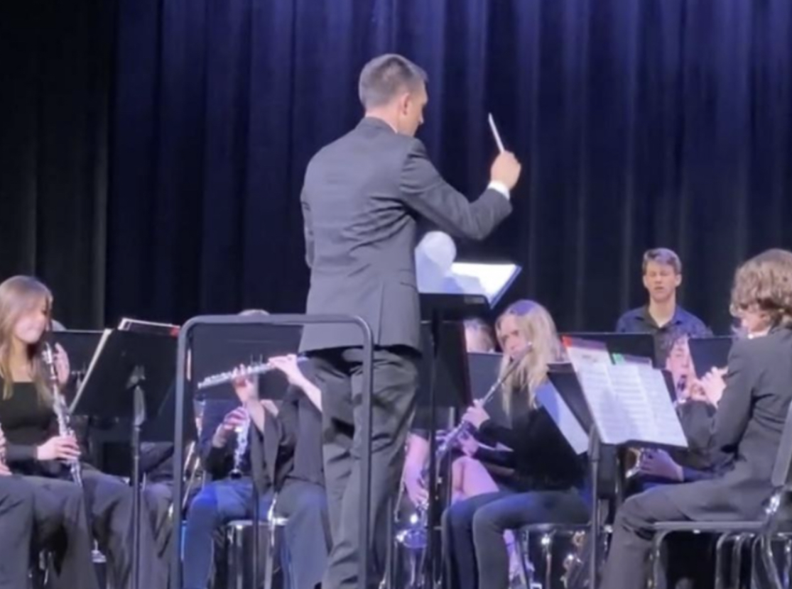 Mr. Cincotta conducts the Wind Ensemble.